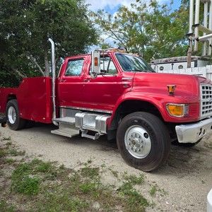 Meet your Posher, Dusti